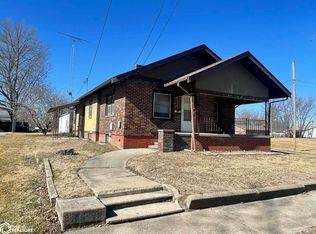 516 N 8th St, Centerville, IA 52544