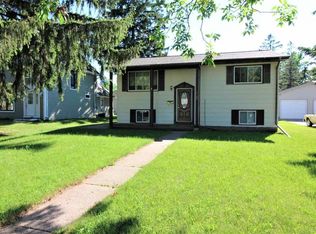 1317 11th Ave W, Ashland, WI 54806
