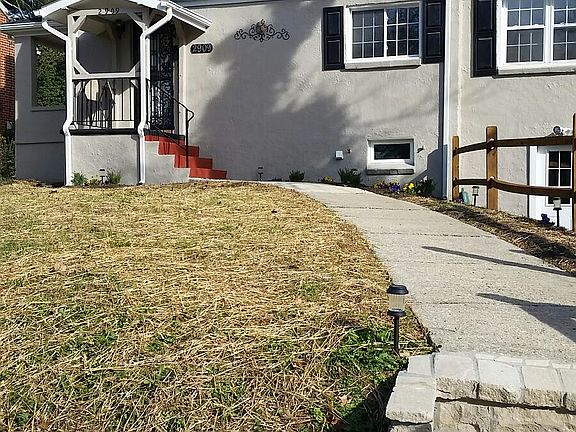 2nd image of 2909 Glenrose Ave NW