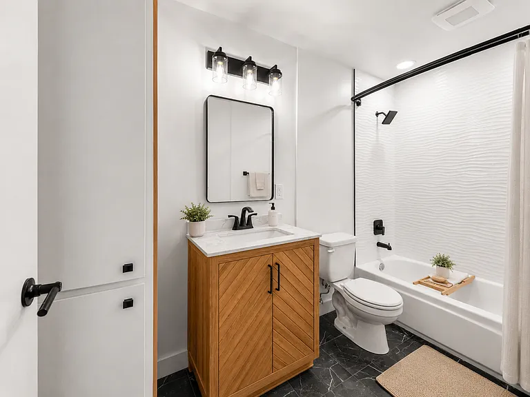 3718 S Canfield Ave #4 — Photo 4