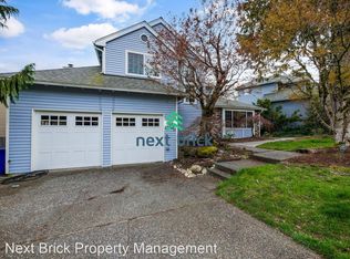 22461 NE 10th St, Sammamish, WA 98074