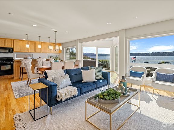 5th image of 449 E Lake Sammamish Parkway NE