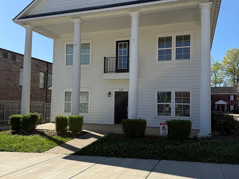 617 W Mississippi Ave #2 — Photo 9