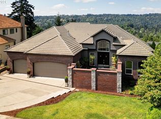 2348 Falcon Dr, West Linn, OR