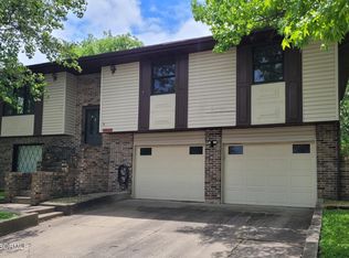 4417 Village Dr, Jefferson City, MO 65109