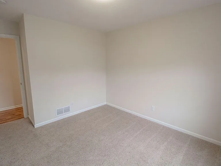 1920 Harmony St — Photo 31