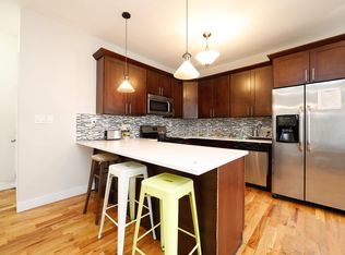 121 E 54th St, Brooklyn, NY 11203