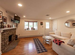 8 Erskine Rd, Ringwood, NJ 07456