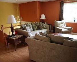 2nd image of 124 Oak Grove Blvd