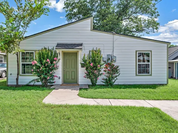 1012 S 16th St, Waco, TX 76706