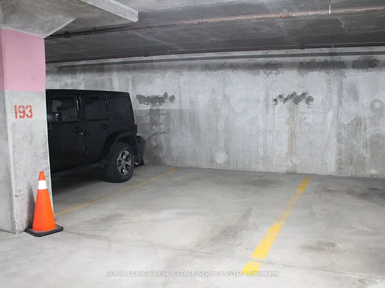 2269 Lake Shore Blvd W #307 — Photo 23