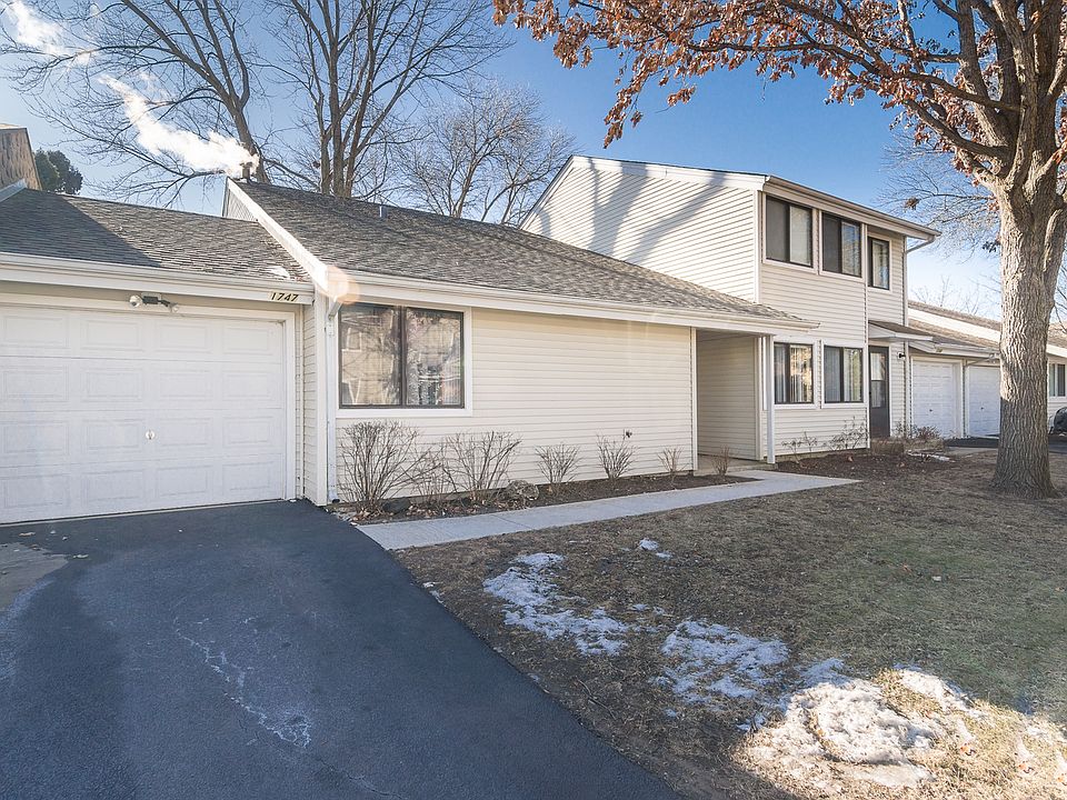 1st image of 1747 E Canterbury Ln #1747