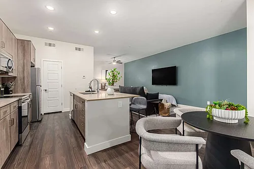 Pinnacle Vista Condominiums Photo 1