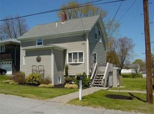 384 Judson St, Tiverton, RI 02878