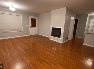 1933 Southcross Dr #2008, Burnsville, MN 55306