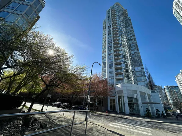 1201 Marinaside Cres #1901, Vancouver, BC V6Z 2V2