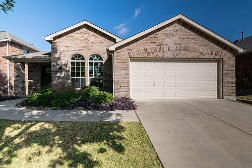 5212 Blackwood Dr Photo 1