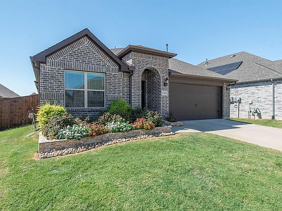 2nd image of 1704 Outpost Creek Ln