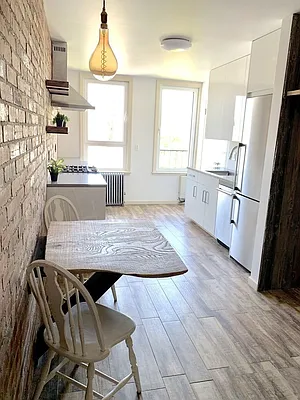 Rented by Owner | media 21