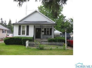 242 Jennings Rd, Rossford, OH 43460