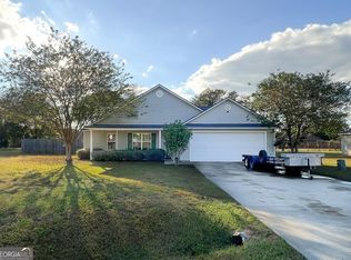 87 Eleanor Pl, Ray City, GA 31645