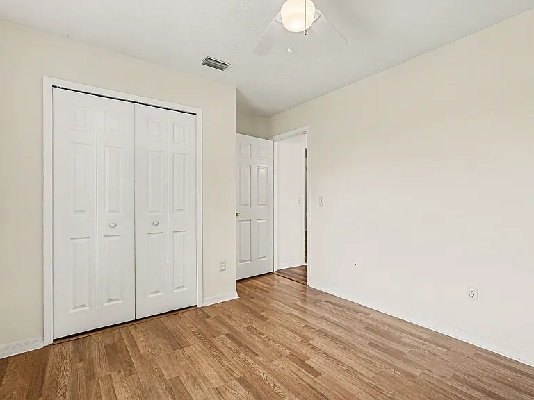 880 Vocelle Ave — Photo 15