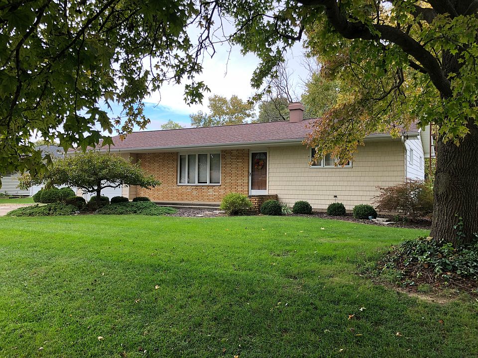 1522 E High