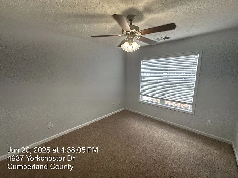 4937 Yorkchester Dr — Photo 16