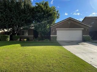 11415 Trabancos Dr, Bakersfield, CA 93311