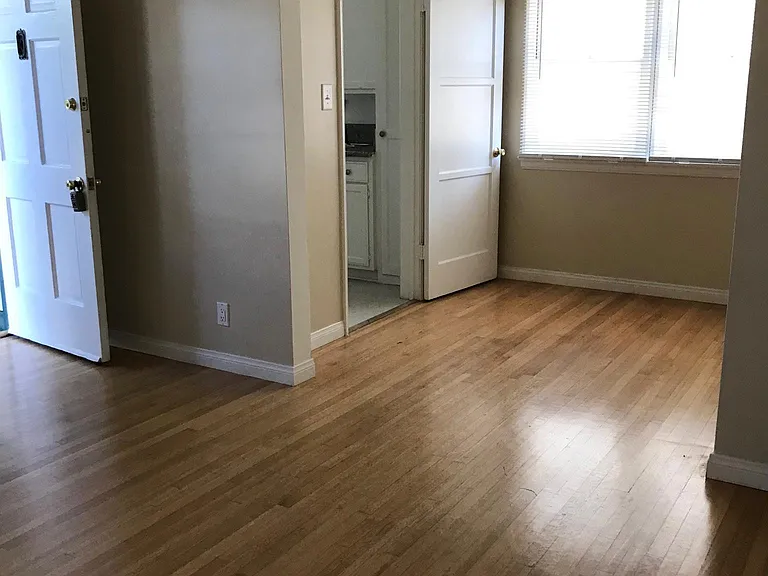 2626 Montana Ave #E — Photo 3