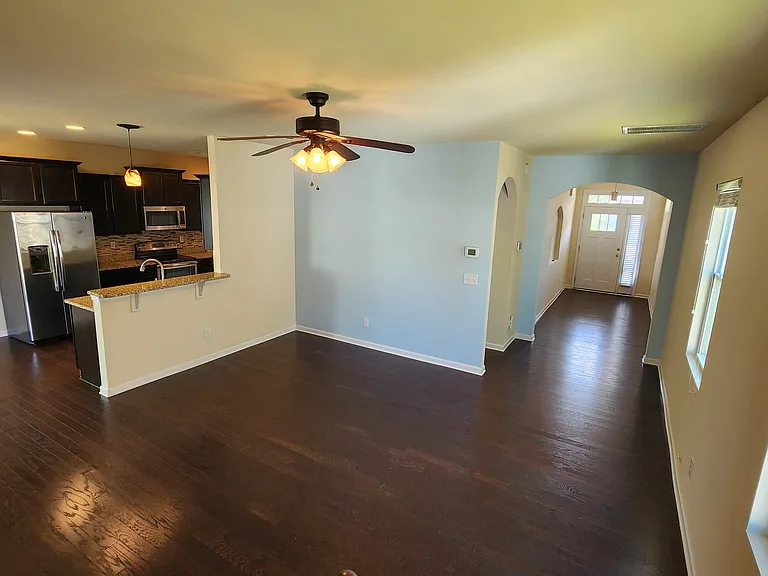 508 Knothole Ln — Photo 4