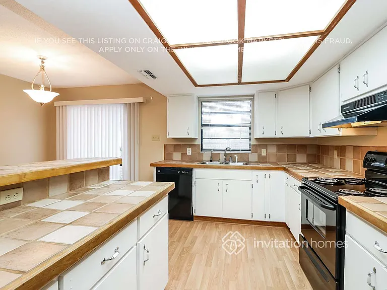 10992 124th Ave — Photo 10