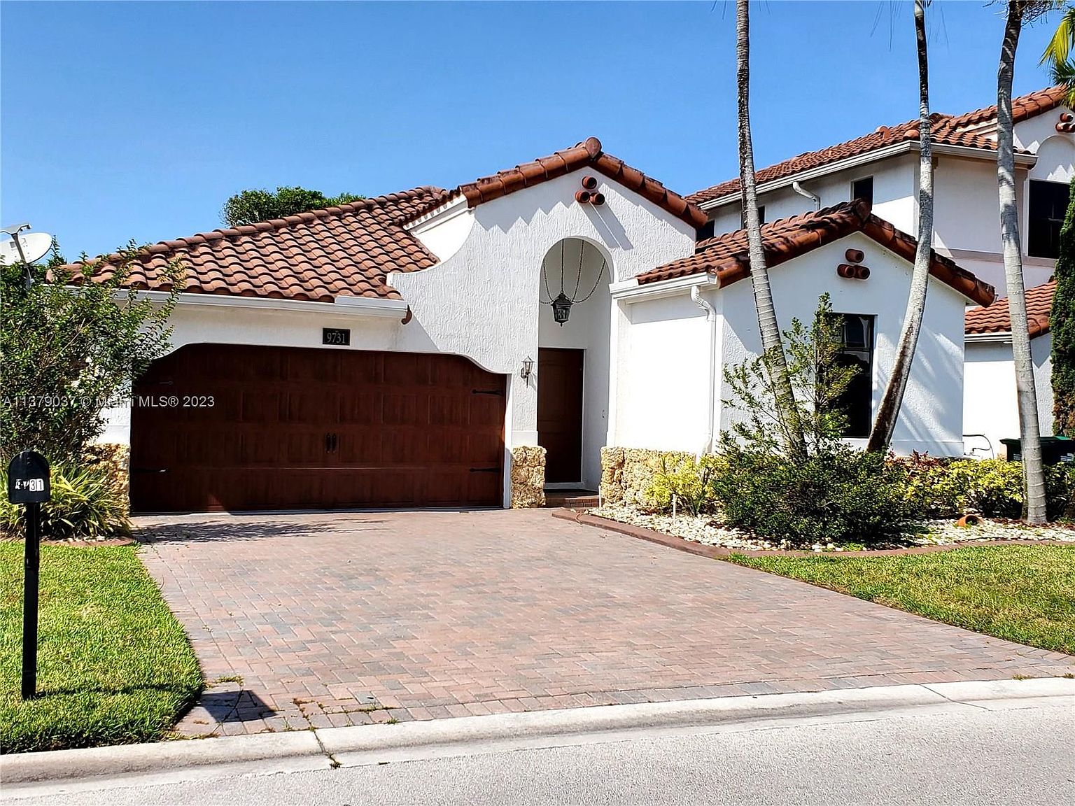 9731 Nw 10th Ter Miami Fl 33172 Zillow