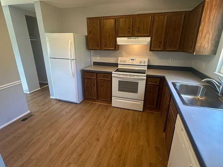 3905 Eaton Dr — Photo 16