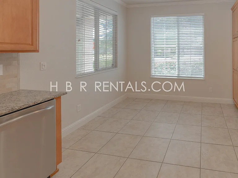 2514 Bellchase Dr — Photo 11