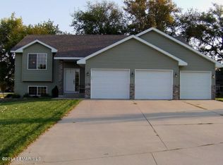 1075 20th St NE, Owatonna, MN 55060