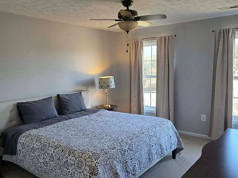 127 Donald Dr — Photo 7