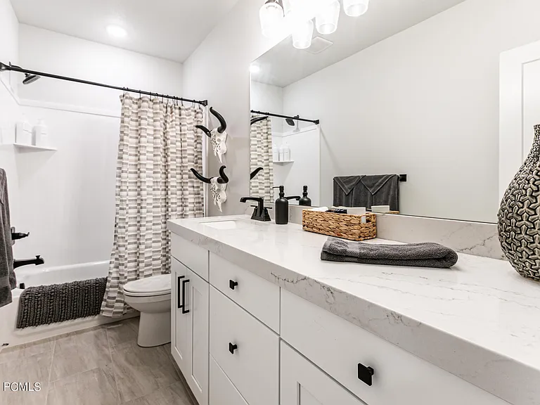 6518 Purple Poppy Ln — Photo 24