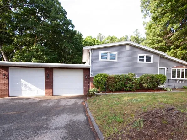 21 Siani Rd, Leicester, MA 01524