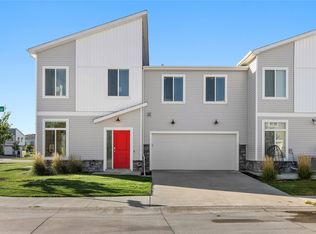 892 NE Iris Ave, Waukee, IA 50263