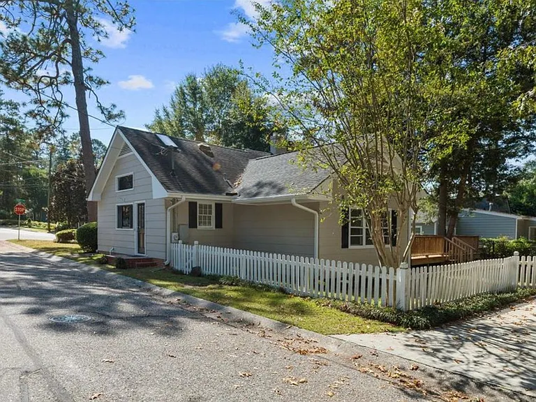 400 Rush Rd — Photo 31