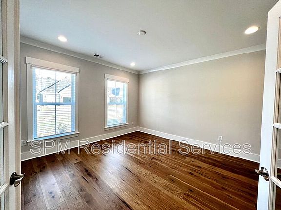 3rd image of 506 Fox Sedge Pl