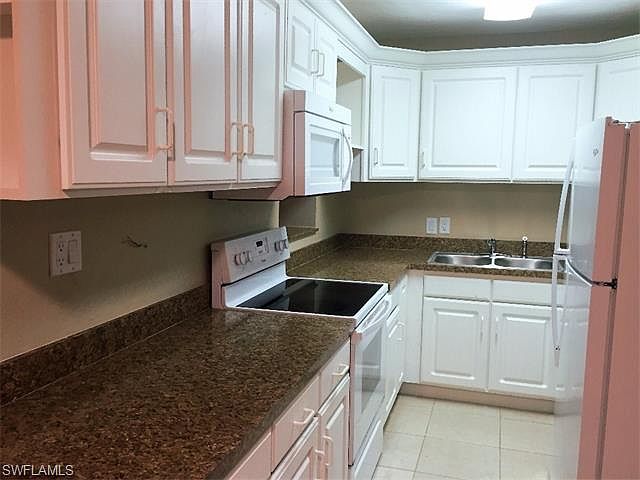 1st image of 3058 Royal Palm Ave