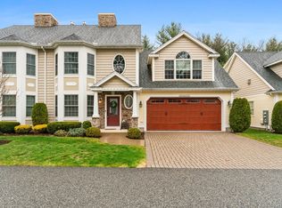 19 Kensington Way #54, Tewksbury, MA 01876