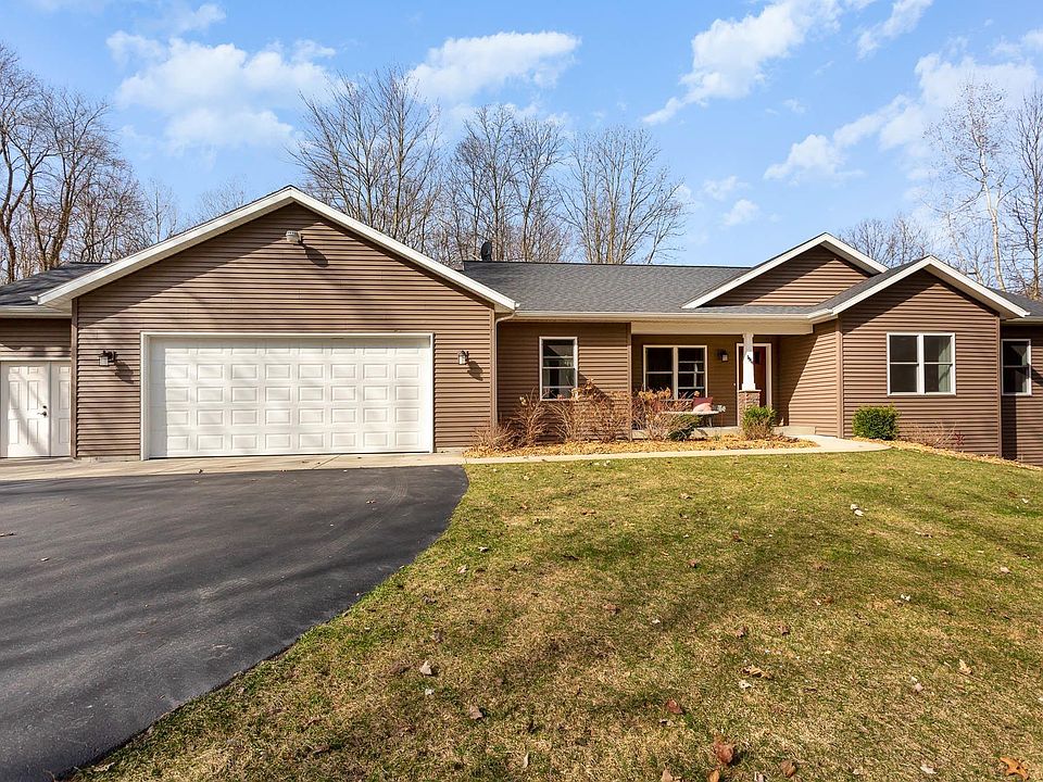 1st image of 1954 Bella Pines Dr