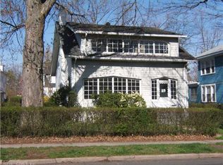 23 Lilley Rd, West Hartford, CT 06119