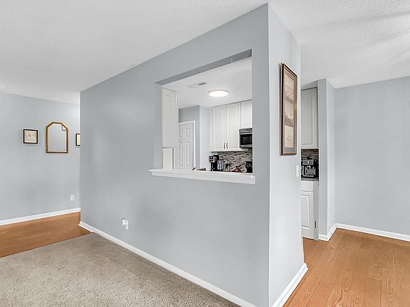 4th image of 91 Ashley Hall Plantation Rd APT 4