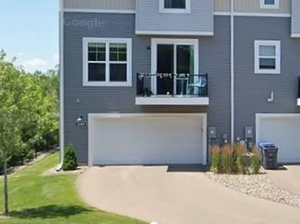 2185 Gateway Curv, North Saint Paul, MN 55109