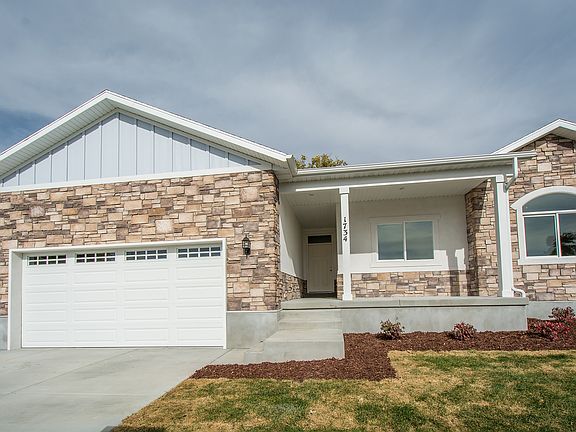 2nd image of 1734 W Western Charm Dr