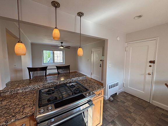 5th image of 20 Saint Paul St APT 8